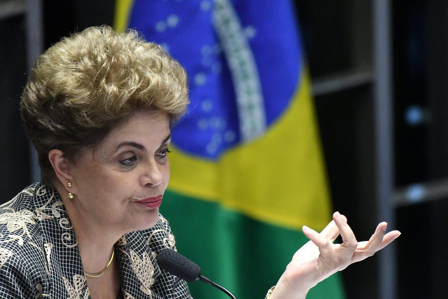 Βραζιλία: Η Γερουσία αποφάσισε την καθαίρεση της Ρουσέφ