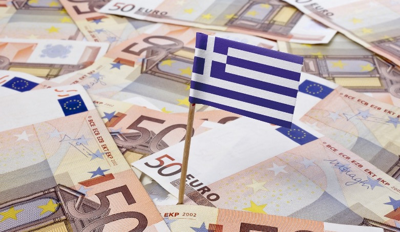 Reuters: Η ελληνική κυβέρνηση εξετάζει δοκιμαστική έξοδο στις αγορές