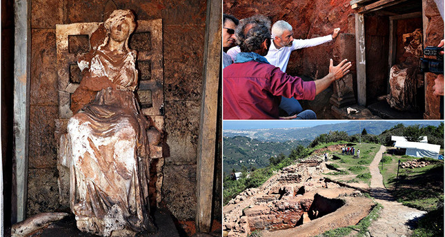 Τουρκία: «Στο φως» σπάνιο άγαλμα της θεάς Κυβέλης 2.100 ετών
