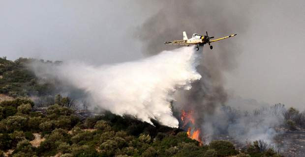 Κεραυνοί άναψαν 4 φωτιές στη Θάσο – Εκκενώθηκε ένας οικισμός