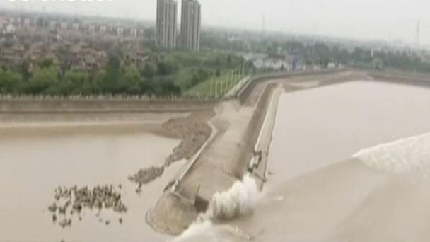Κίνα: Tο μεγαλύτερο παλιρροϊκό κύμα σε ποταμό [ΒΙΝΤΕΟ]