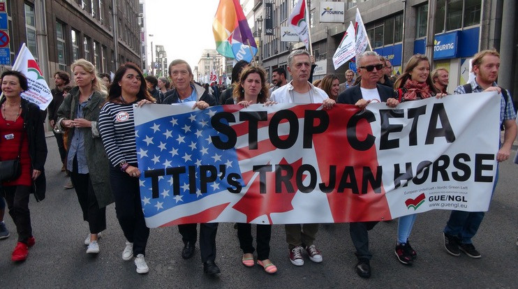 Η μεγάλη διαδήλωση των Βρυξελλών κατά της TTIP και της Ceta μέσα από τον φακό