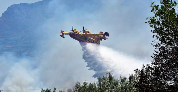 Πυρκαγιά στο όρος Πάστρα στην Οινόη