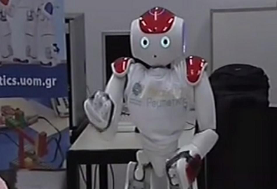 Γιωρίκας – Το ρομπότ που μιλάει και χορεύει ποντιακά [ΒΙΝΤΕΟ]