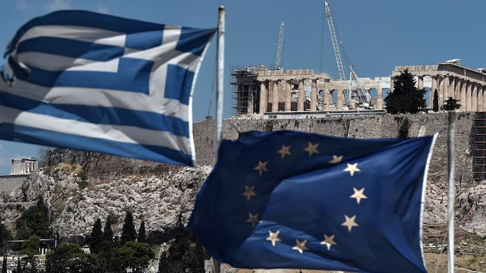 WSJ: Δύσκολη η επιστροφή της Ελλάδας στην ανάπτυξη
