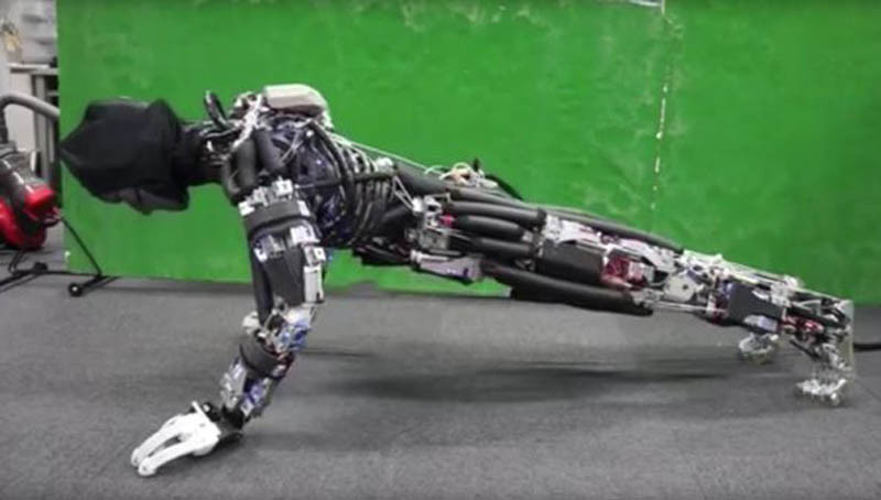 Ρομπότ κάνει push ups και… ιδρώνει [BINTEO]