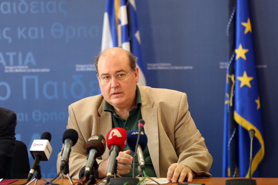 Διαψεύδει ο Φίλης ότι του έγινε πρόταση για τη θέση του Γραμματέα του ΣΥΡΙΖΑ
