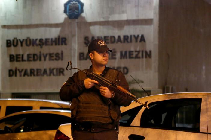 Τουρκία: Συνέλαβαν τις δυο δημάρχους του Ντιγιάρμπακιρ