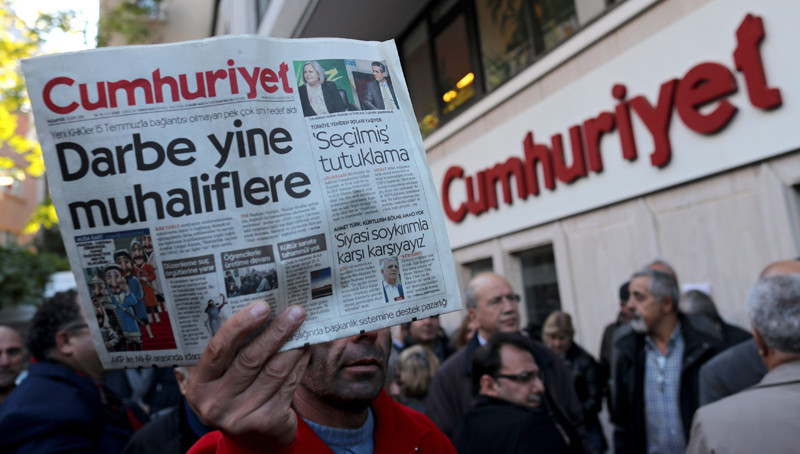 Η τουρκική εφημερίδα Cumhuriyet «δεν παραδίδεται» στη λογοκρισία
