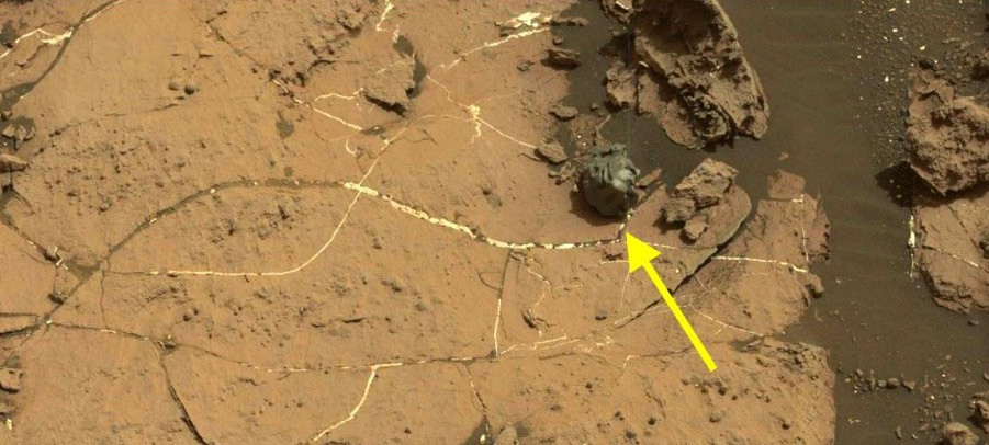 Το Curiosity ανακάλυψε έναν περίεργο σιδερένιο μετεωρίτη στον Άρη