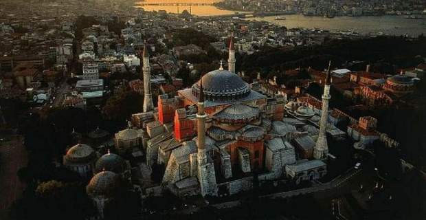 Hurriyet: Άρα η Κωνσταντινούπολη είναι ελληνική κ. Ερντογάν;