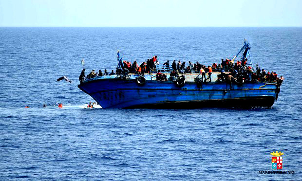 Άμεση επαναπροώθηση προσφύγων στη Μεσόγειο, προτείνει το γερμανικό υπ. Εσωτερικών