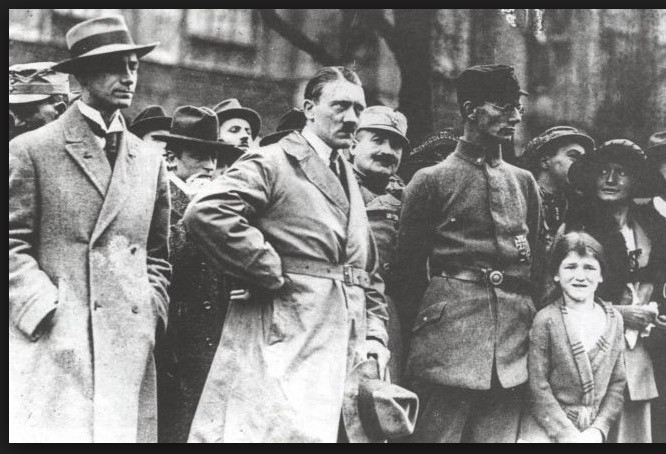 Από το Ημερολόγιο του Διαβόλου: Έμεινε πιστός στον Χίτλερ ως το τέλος