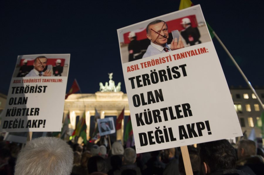 Βερολίνο: Πολιτικό άσυλο σε όσους διώκονται από τον Ερντογάν