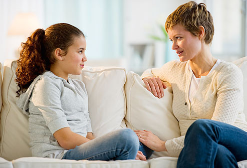 Παιδιά και έφηβοι: Οι δύσκολες συζητήσεις με τους γονείς