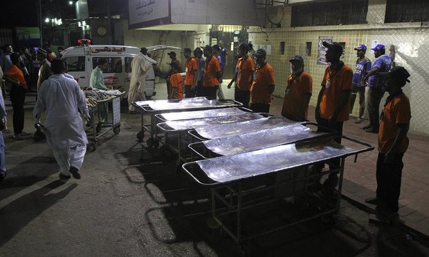 Πακιστάν: Τουλάχιστον 40 νεκροί από έκρηξη σε μουσουλμανικό τέμενος