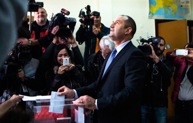 Νίκη του φιλορώσου σοσιαλιστή στη Βουλγαρία