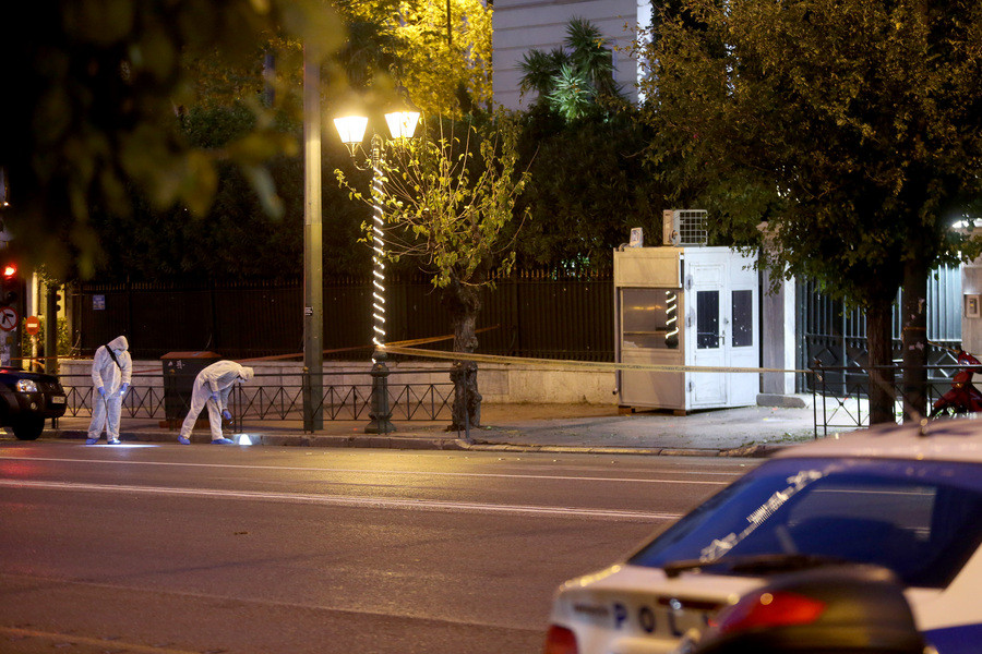 Αυτοί ανέλαβαν την ευθύνη για την επίθεση με χειροβομβίδα στη γαλλική πρεσβεία