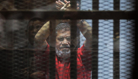 Ακυρώθηκε η θανατική ποινή για τον Μοχάμεντ Μόρσι