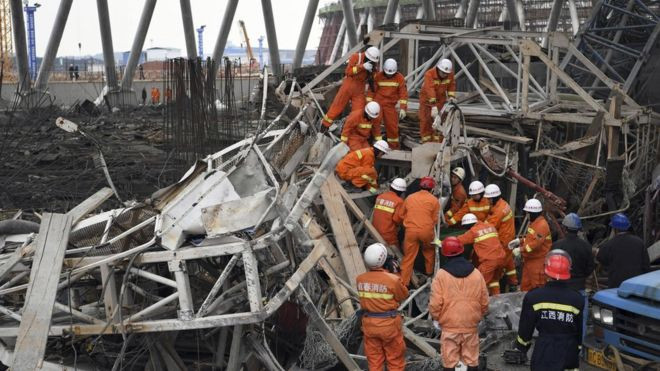 Κίνα: Κατέρρευσε πλατφόρμα – Τουλάχιστον 40 εργάτες νεκροί