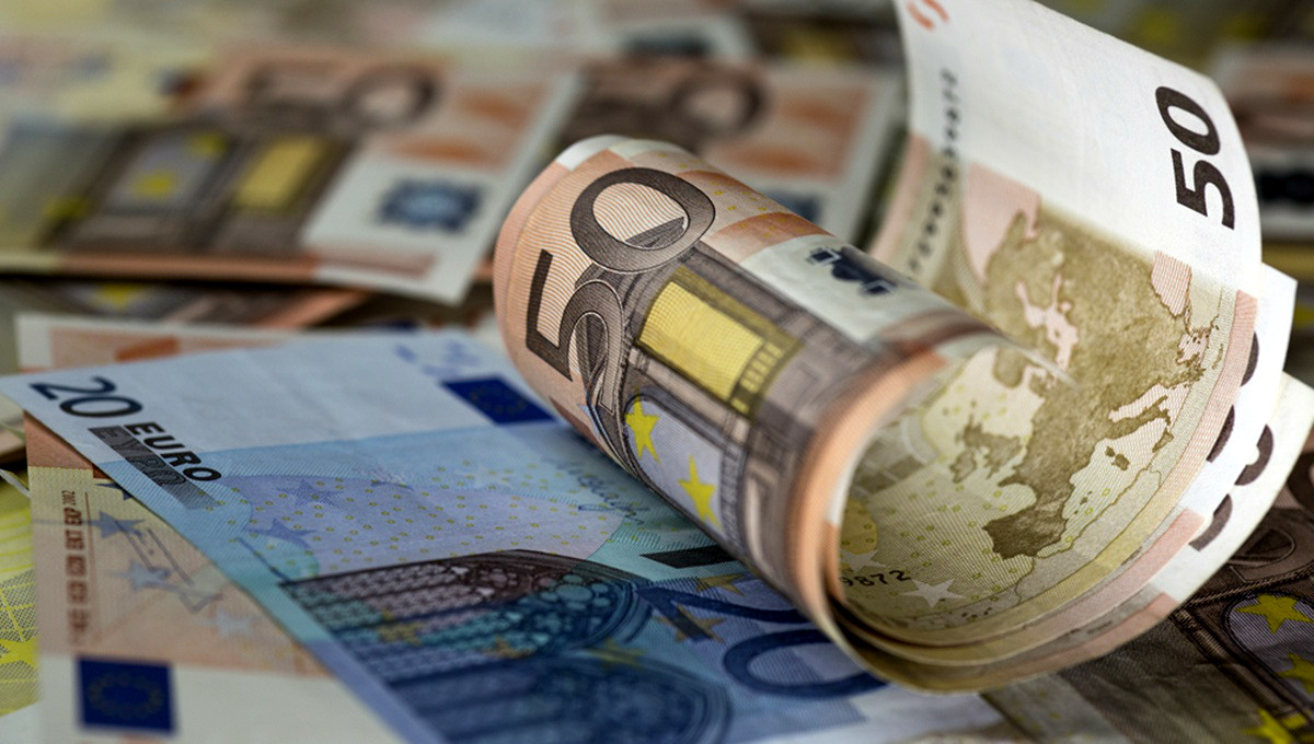 Πρωτογενές πλεόνασμα 6,5 δισ. ευρώ στο δεκάμηνο