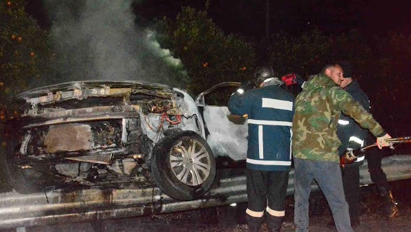 Νεαρή οδηγός κάηκε ζωντανή μέσα στο αυτοκίνητο της