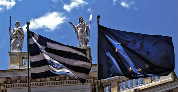 Προς όφελος της Ελλάδας η πολιτική αναταραχή στην Ευρώπη εκτιμούν οι οικονομολόγοι