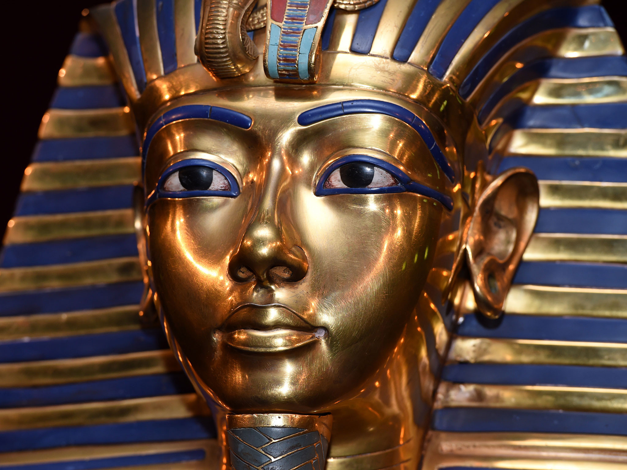 «Τουταγχαμών – Ταξίδι στην Αιωνιότητα»: Πιστά αντίγραφα των θησαυρών του Φαραώ στην Αθήνα