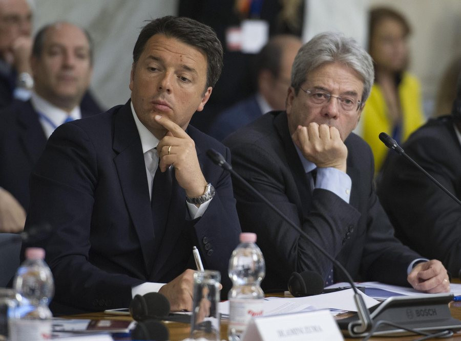 Ιταλία: Φαβορί για την πρωθυπουργία ο υπουργός Εξωτερικών Τζεντιλόνι