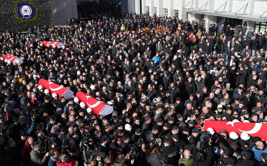 Κωνσταντινούπολη: Στους 38 οι νεκροί από τη διπλή βομβιστική επίθεση