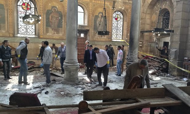 Αίγυπτος: Τουλάχιστον 25 νεκροί σε έκρηξη κοντά σε ναό Κοπτών