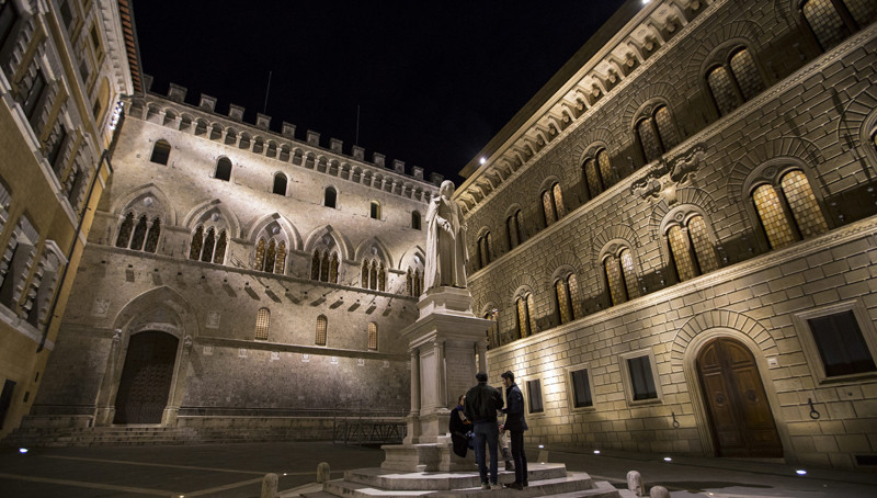 Η ιταλική κυβέρνηση θα διασώσει την τράπεζα Monte dei Paschi αν δεν το κάνουν ιδιώτες