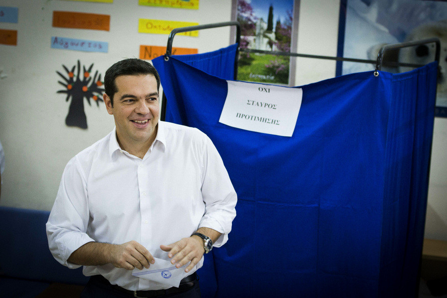 MRB: Τι κέρδισε δημοσκοπικά ο ΣΥΡΙΖΑ από τη «13η σύνταξη»