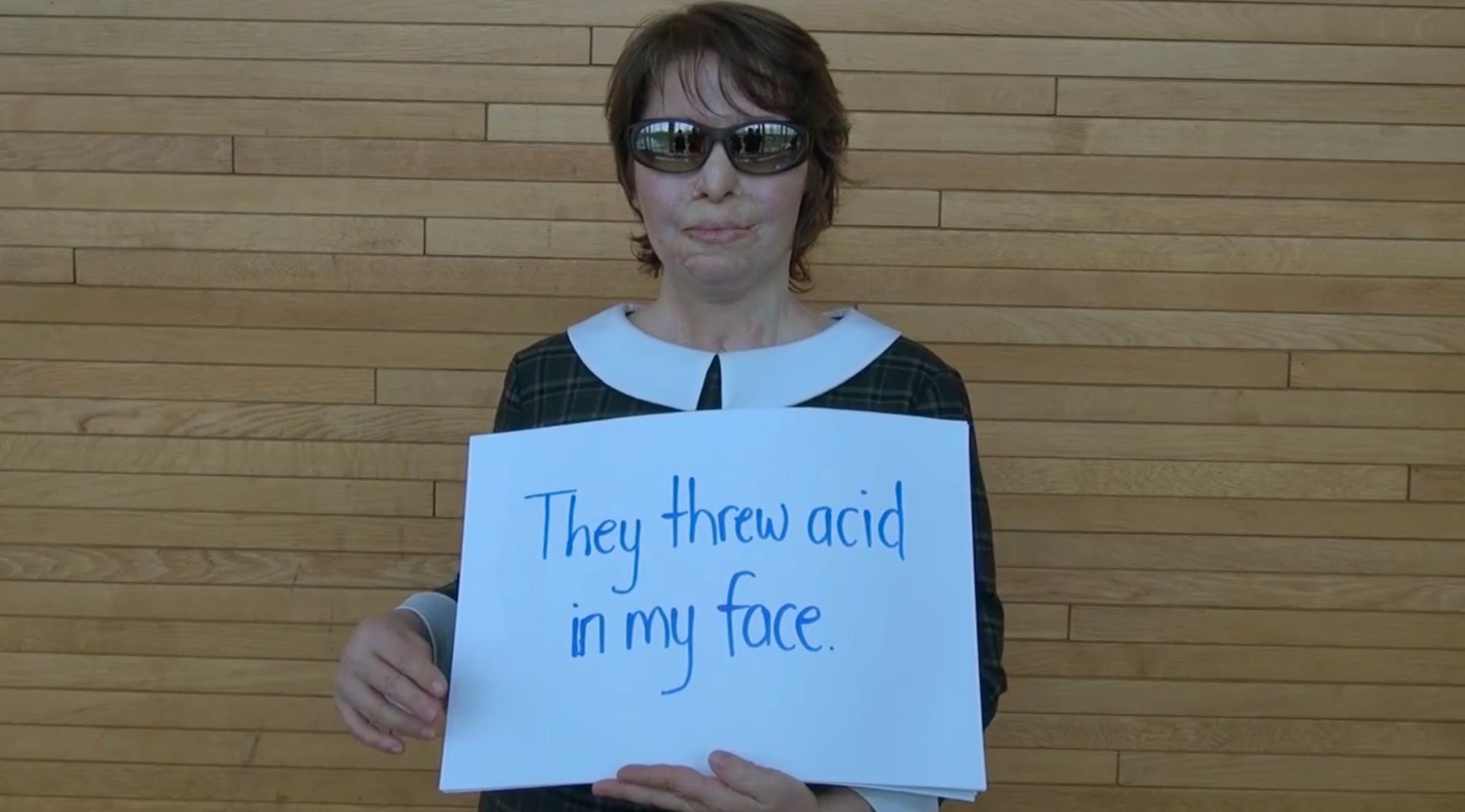 Το βίντεο της Κούνεβα για την εξάλειψη της βίας κατά των γυναικών έκανε 2.6 εκ. views