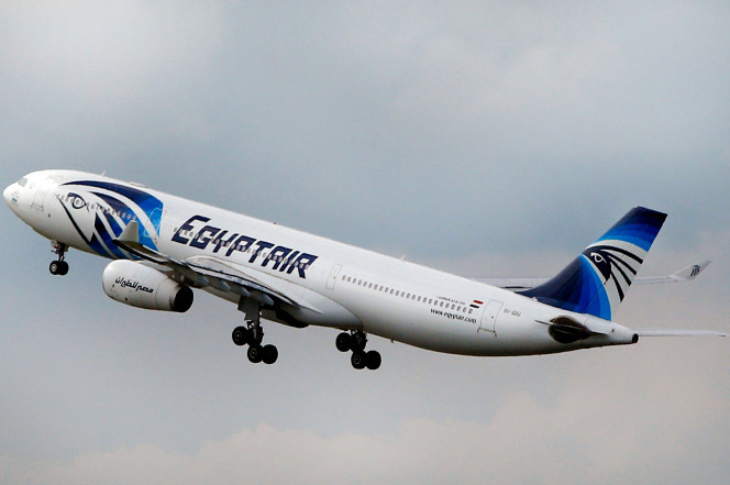 Ίχνη εκρηκτικών στα πτώματα του αεροσκάφους της EgyptAir που συνετρίβη στη Μεσόγειο