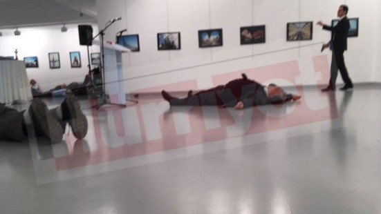 Τουρκία: Δολοφόνησαν τον Ρώσο πρεσβευτή στην Άγκυρα