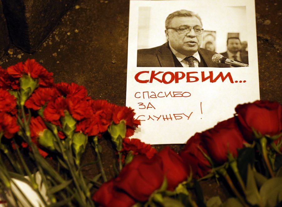 Αντρέι Καρλόφ: Ο Ρώσος πρεσβευτής που δολοφονήθηκε στην Άγκυρα