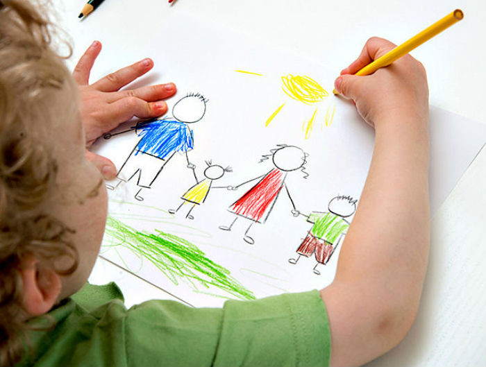 Τι σημαίνουν τα χρώματα που επιλέγει το παιδί σας στη ζωγραφική του;