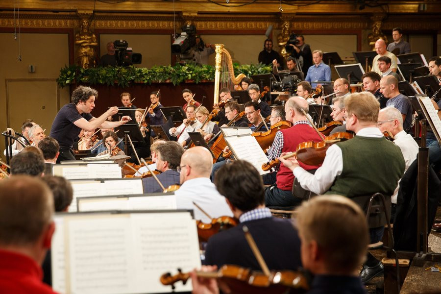 Πρωτοχρονιάτικη Συναυλία της Φιλαρμονικής της Βιέννης με μαέστρο τον Γκουστάβο Ντουνταμέλ