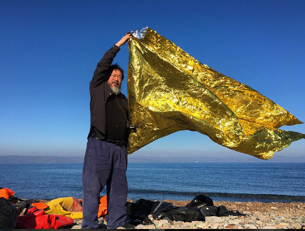 Περήφανος για την αγκαλιά της Ελλάδας στους πρόσφυγες ο Κινέζος καλλιτέχνης Ai Weiwei