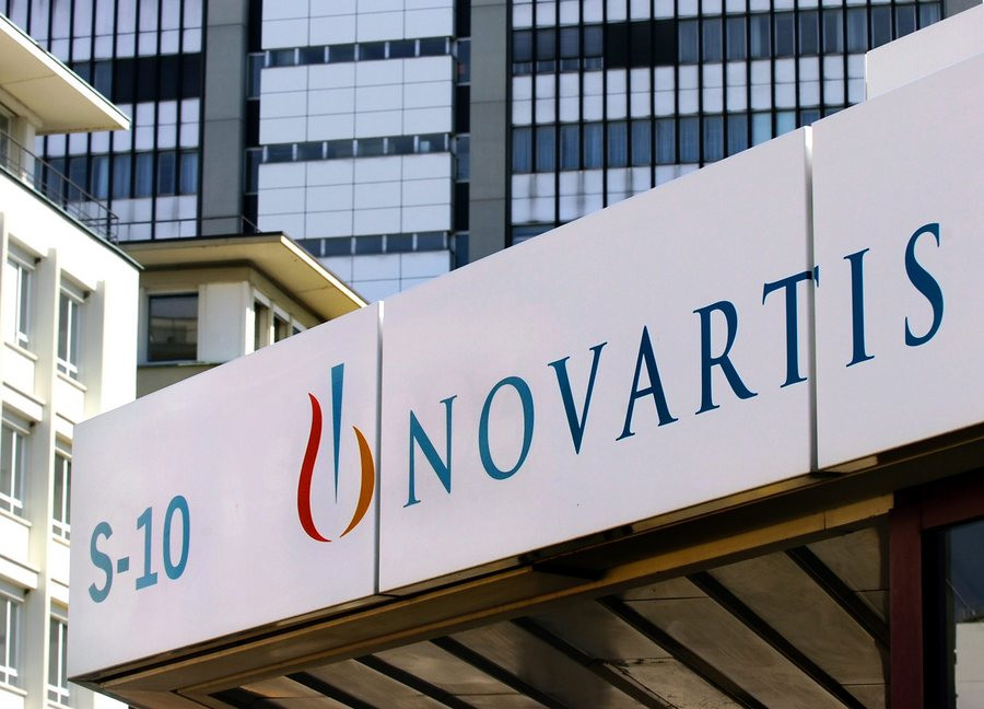 Τι λέει η Novartis για τις μίζες σε γιατρούς