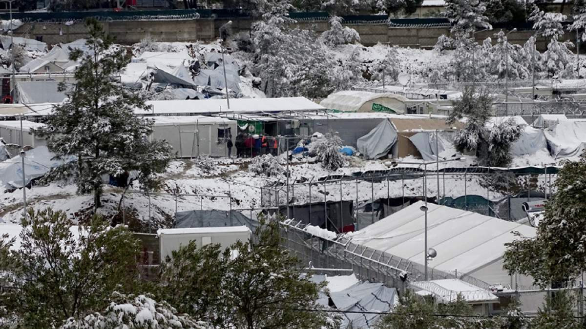 Η Αυγή κριτικάρει τα «αργά αντανακλαστικά» της κυβέρνησης για τους πρόσφυγες στη Λέσβο