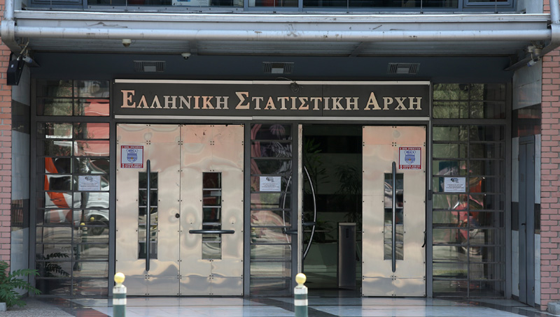 Στο 23% μειώθηκε η ανεργία