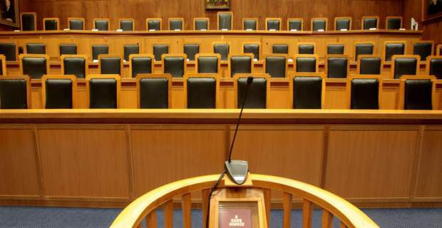 Κρήτη: Δικαστήριο κούρεψε το χρέος τρίτεκνης οικογένειας κατά 90%