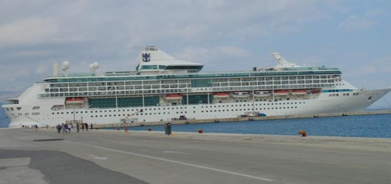 Δεμένα τα πλοία σε Κέρκυρα και Ηγουμενίτσα λόγω κακοκαιρίας