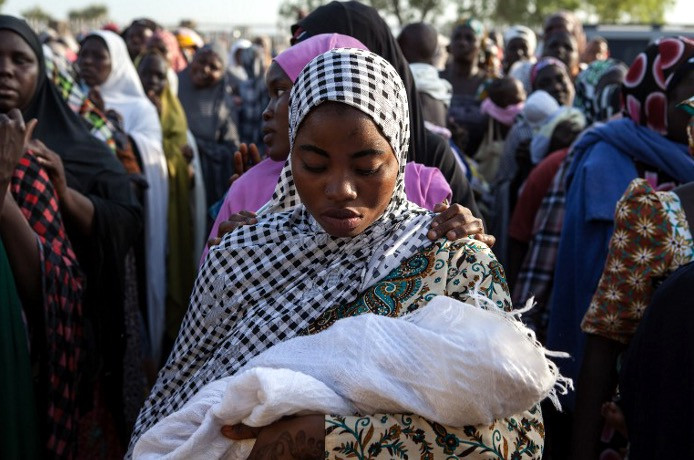 Νιγηρία: Βομβίστρια αυτοκτονίας ανατινάχθηκε με μωρό στην πλάτη της