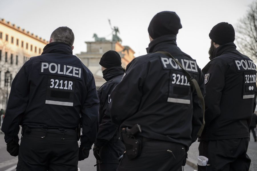 Γερμανία: Μεγάλη επιχείρηση κατά ακροδεξιών για τρομοκρατική δράση