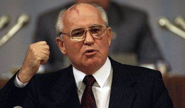 Σειρήνες πολέμου «ακούει» ο Γκορμπατσόφ