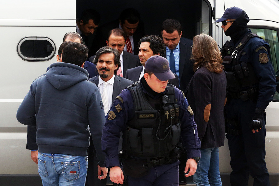 Γερμανικός Τύπος: Εύσημα στην ελληνική Δικαιοσύνη για τους οκτώ Τούρκους