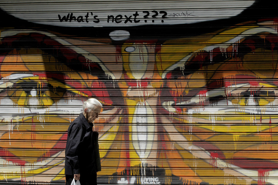 Guardian: Η Ελλάδα έχει διορία τρεις εβδομάδες